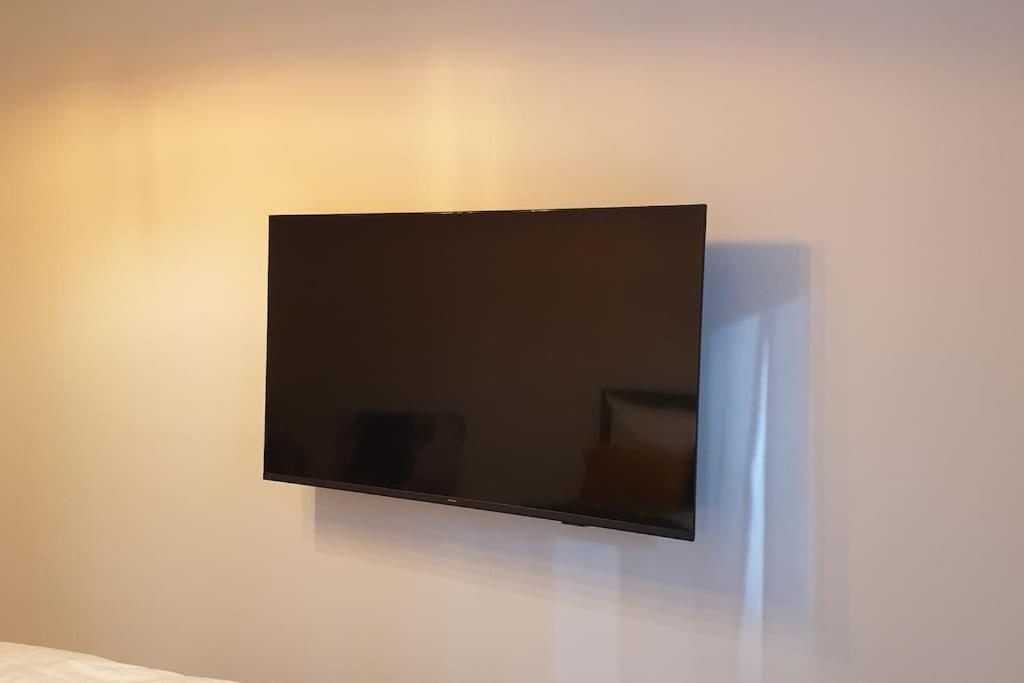 Luxuriose 3-zi-wohnung Im Zentrum, Grosser Balkon Apartment